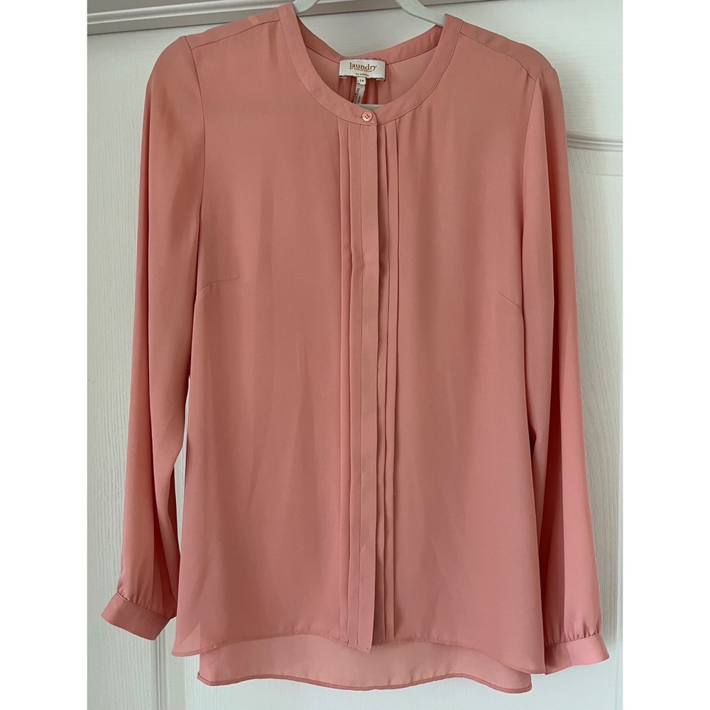 Laundry blouse